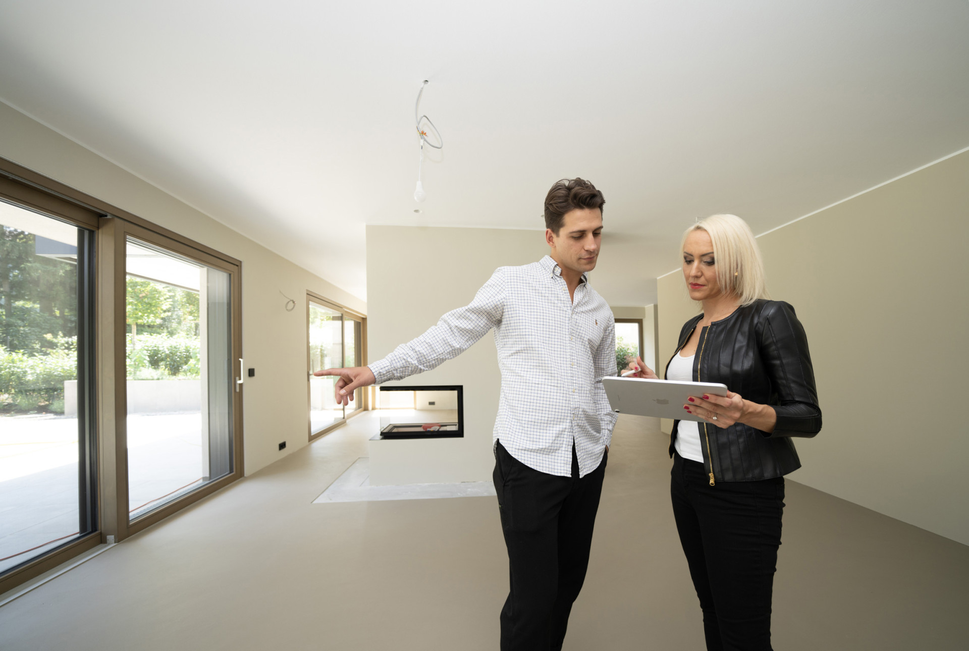 Baufortschrittsbesprechung mit Kunden